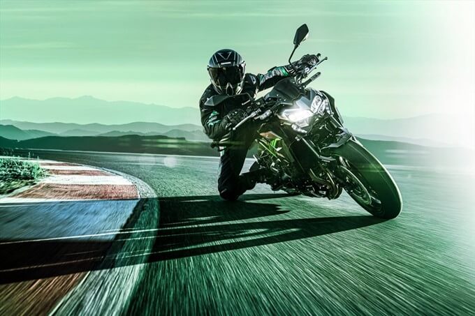 На виставці у Мілані показали новий Kawasaki Z900 2020