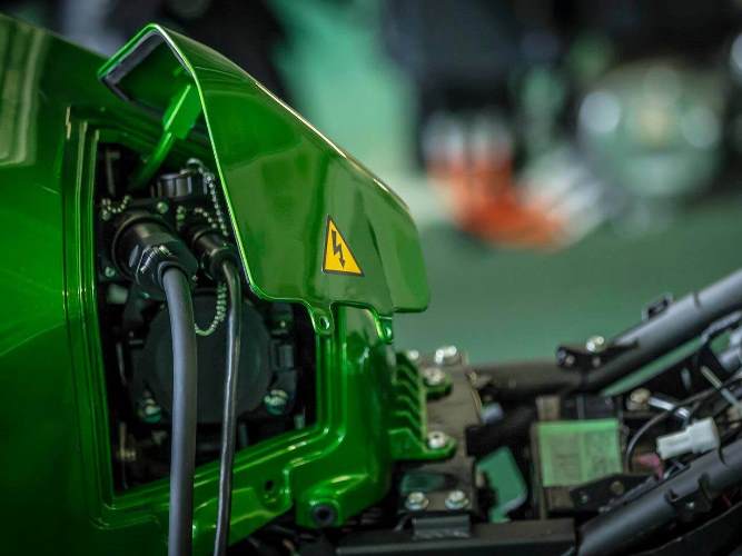 Kawasaki розкрили перші характеристики свого електро-байка