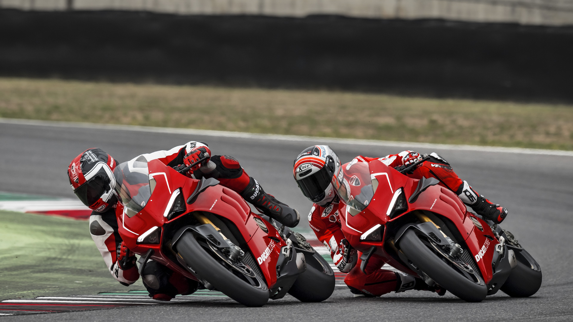 Ducati Panigale V4 R