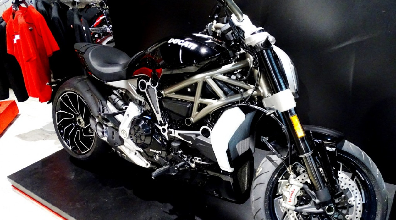 xDiavel 9