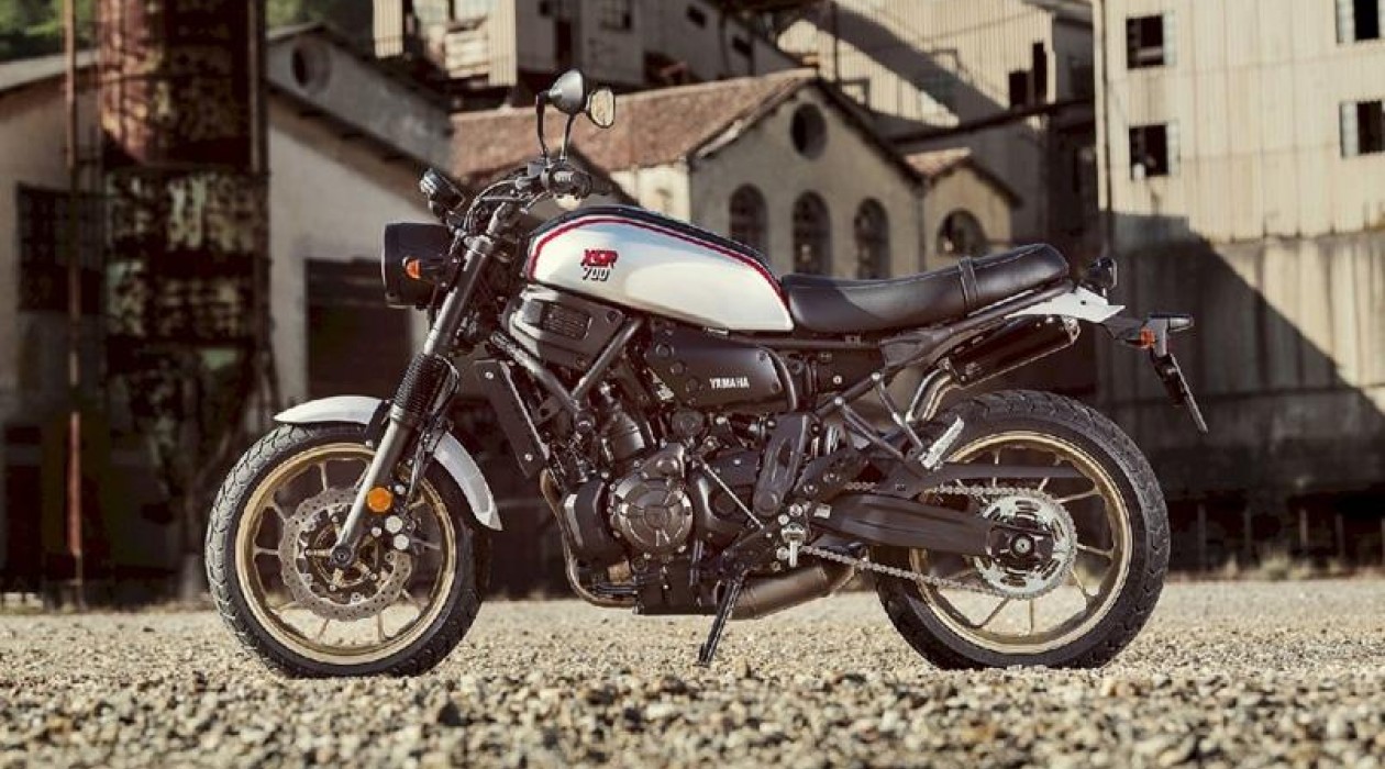 XSR 2