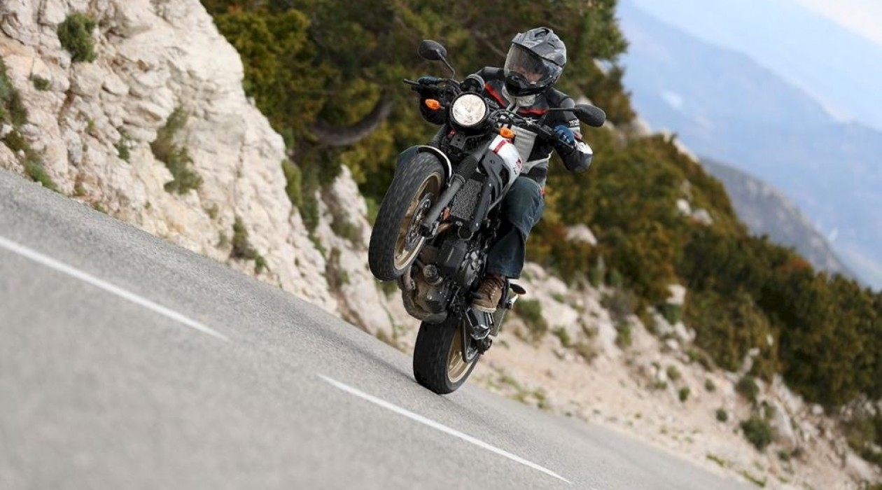 XSR 3