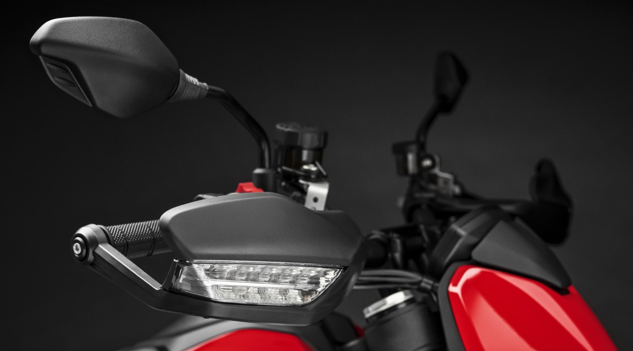 Hypermotard 12