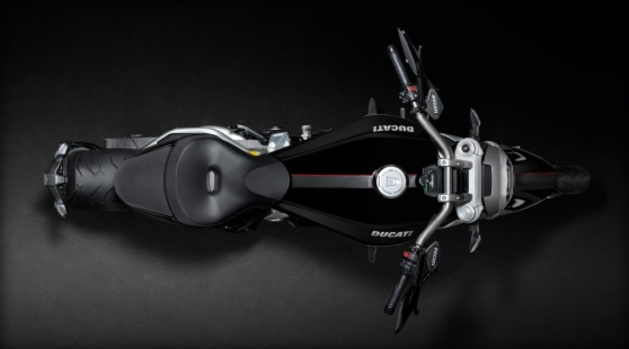 xDiavel 8