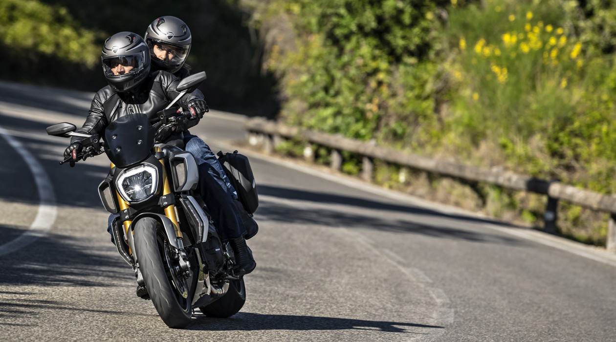 Diavel 2