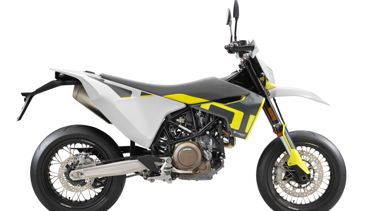 701 SUPERMOTO