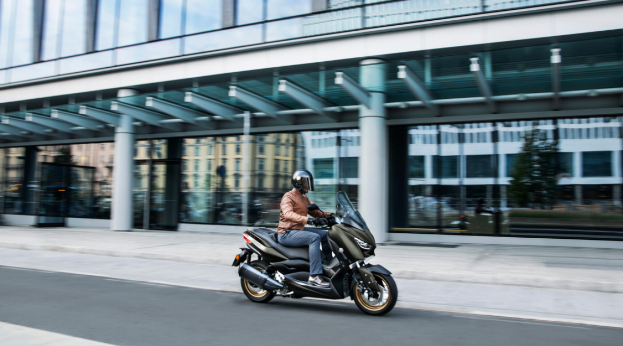 Yamaha XMAX 300 5