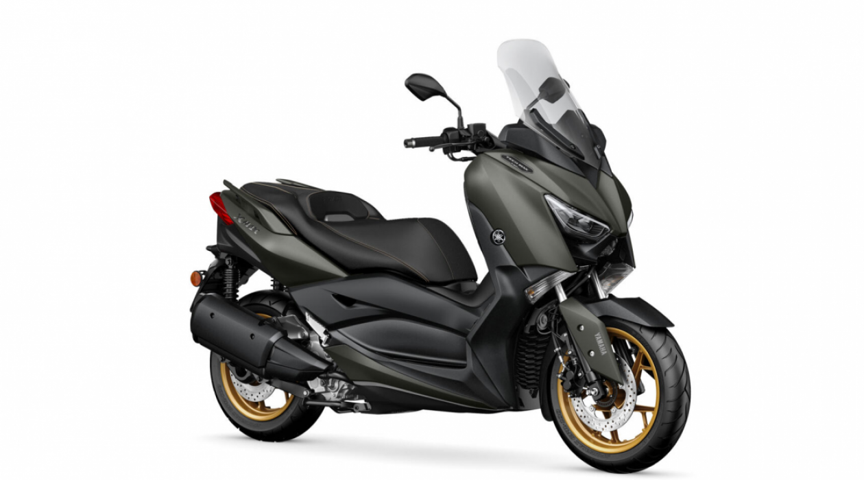 Yamaha XMAX 300 1