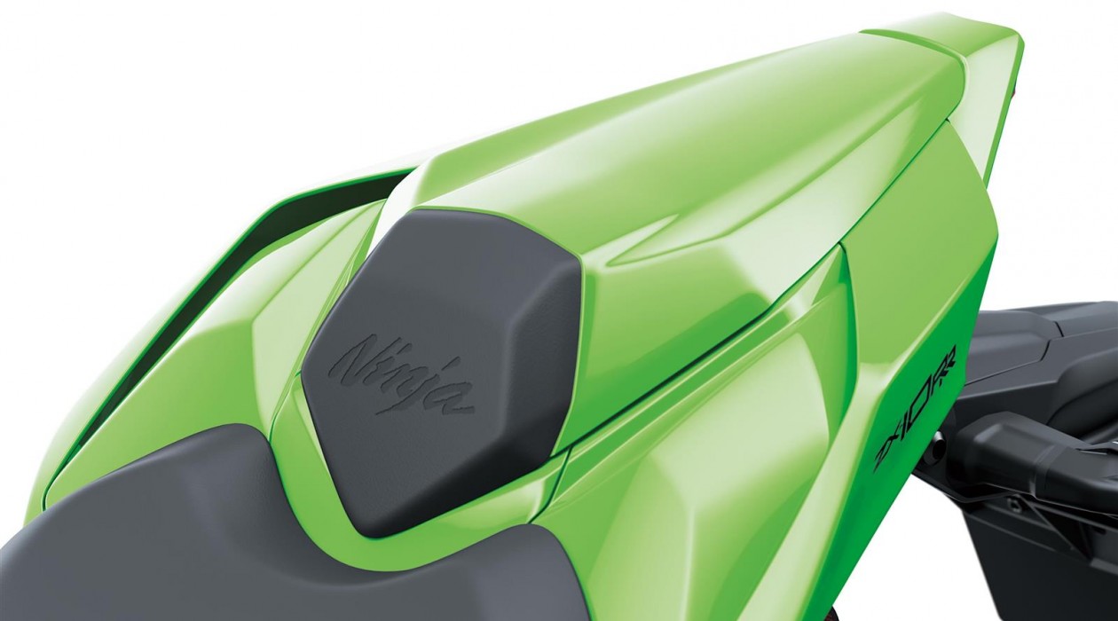 Ninja ZX-10RR 4