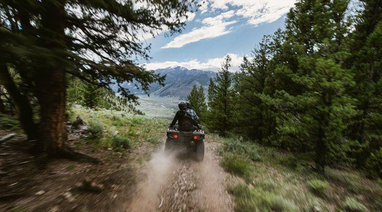 Sportsman Touring 4